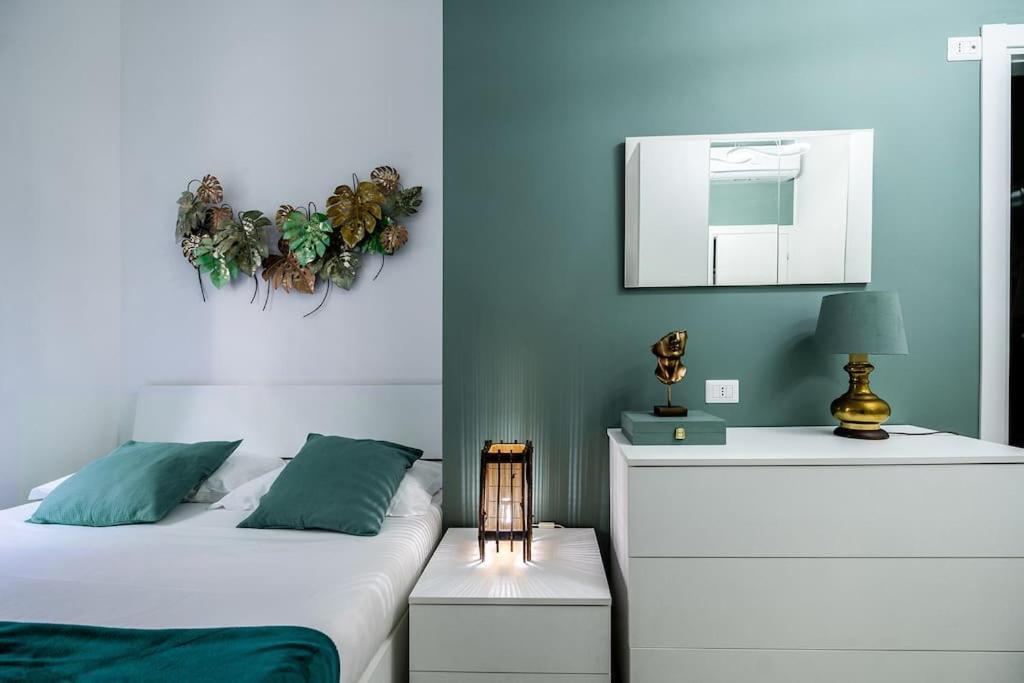 Linate Airport Elegant Suite,Tram 1 Minute Away มิลาน ภายนอก รูปภาพ